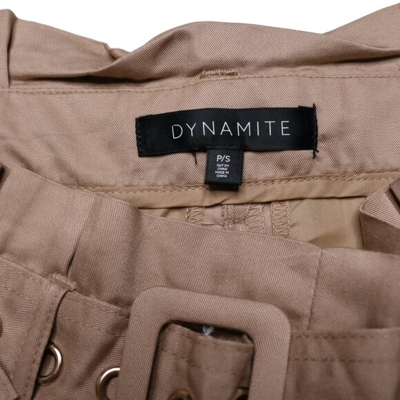 Dynamite Women's Tan Brown Shorts with Chunky Belt, size Small - Picture 3 of 10